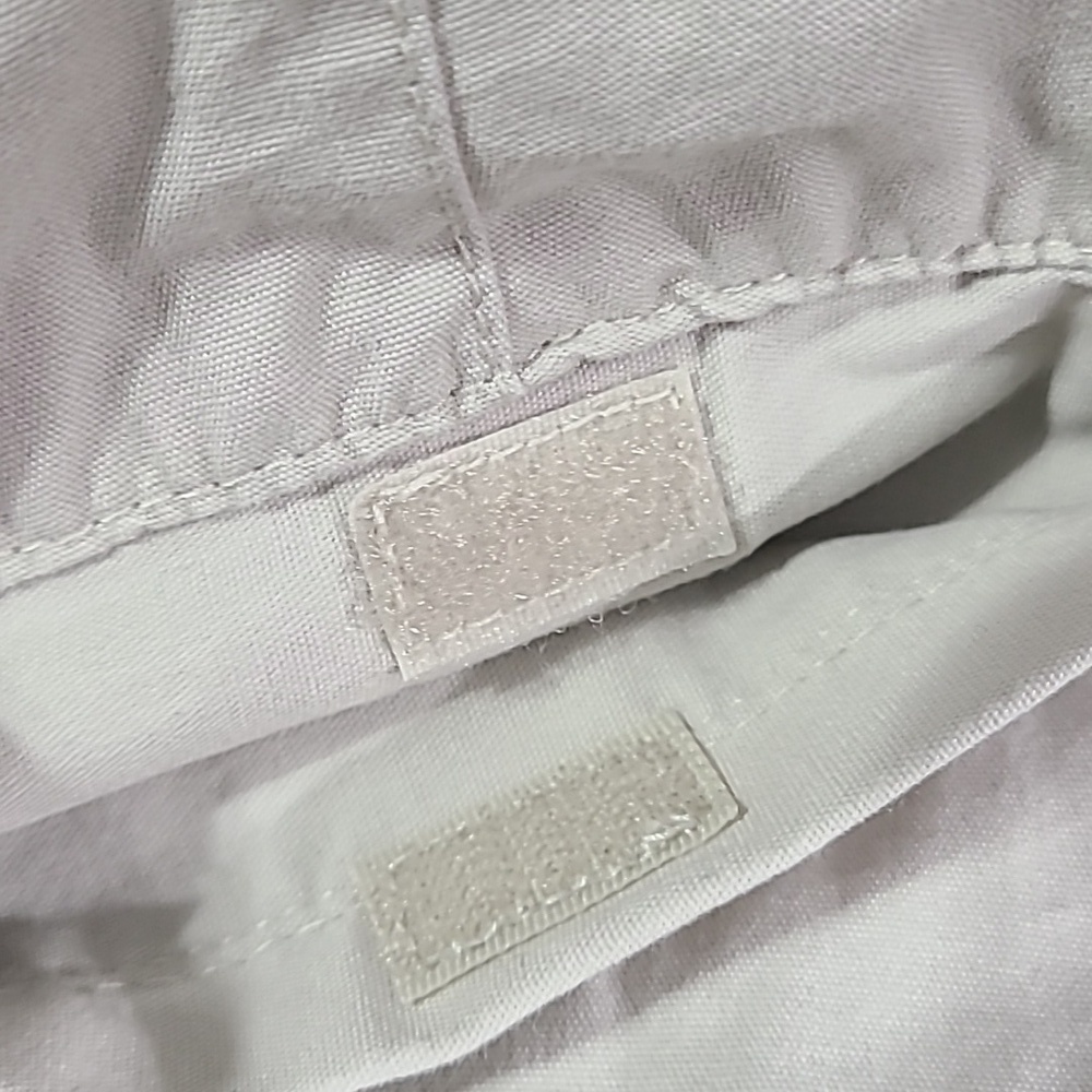 Columbia | women's cotton tan beige creme neutral khaki shorts flat front - Picture 9 of 10
